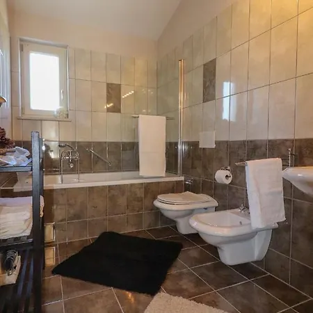 Nona Marija Villa Sveti Lovreč Pazenatički