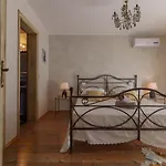 Nona Marija Villa *